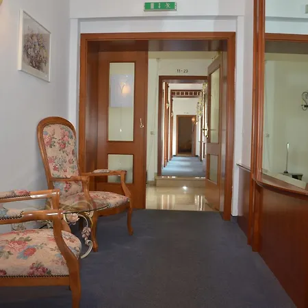 Gasthof Stoeckler מלון 3*