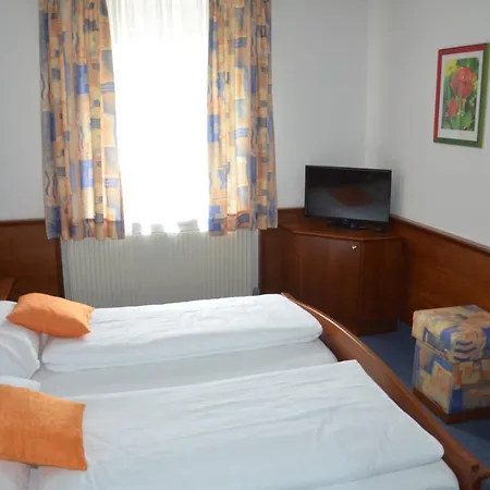 Gasthof Stoeckler 3* אנס